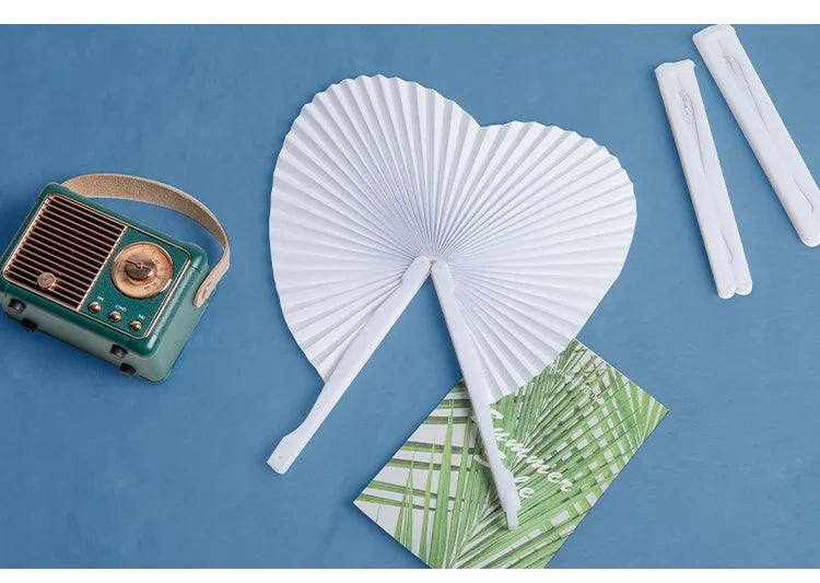 Ventagli di carta rotondi pieghevoli a forma di cuore, confezione da 20/100 pezzi.