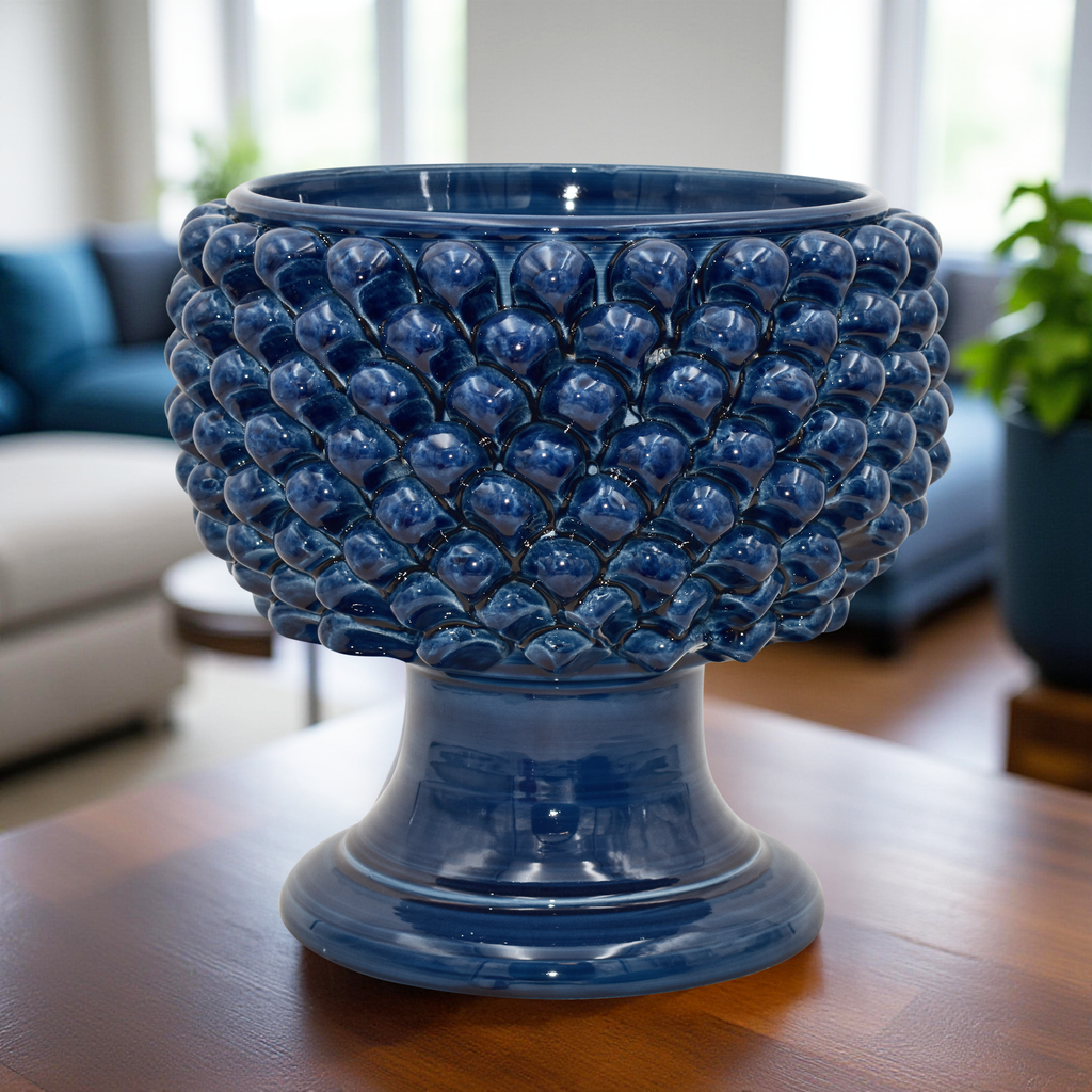 Vaso mezza pigna blu intenso in ceramica di Caltagirone
