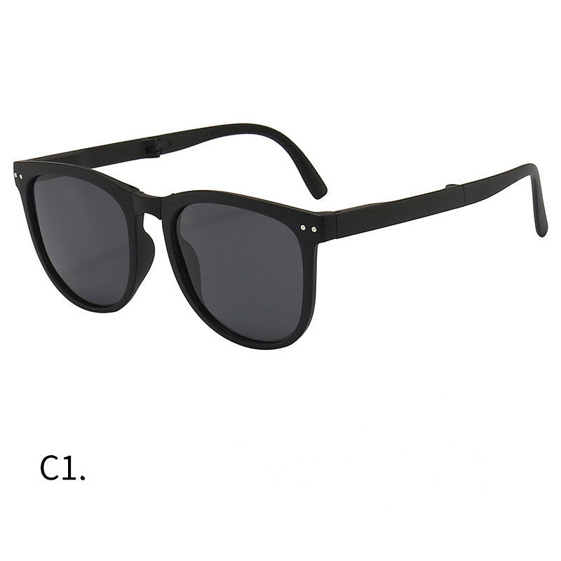 Trendige, faltbare Sonnenbrille für Damen.