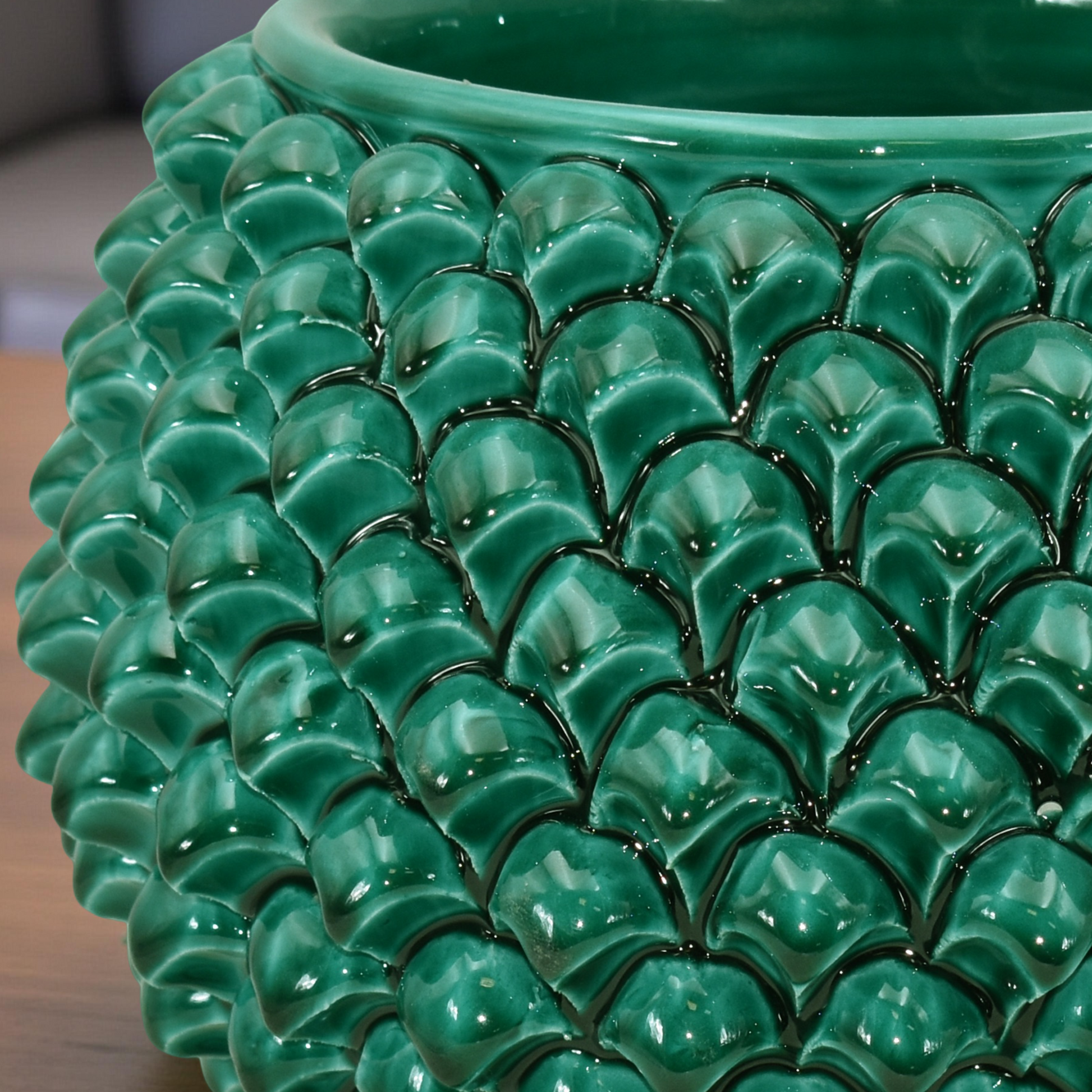 Vaso mezza pigna verde smeraldo in ceramica di Caltagirone