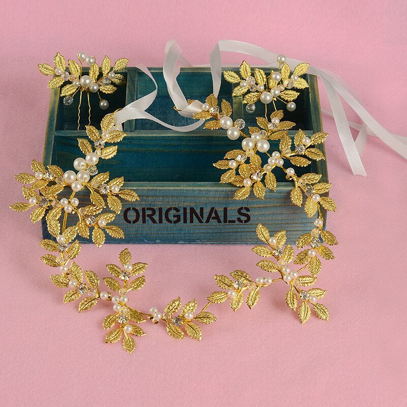 Cerchietto per capelli da sposa in stile retrò con perle fatto a mano.