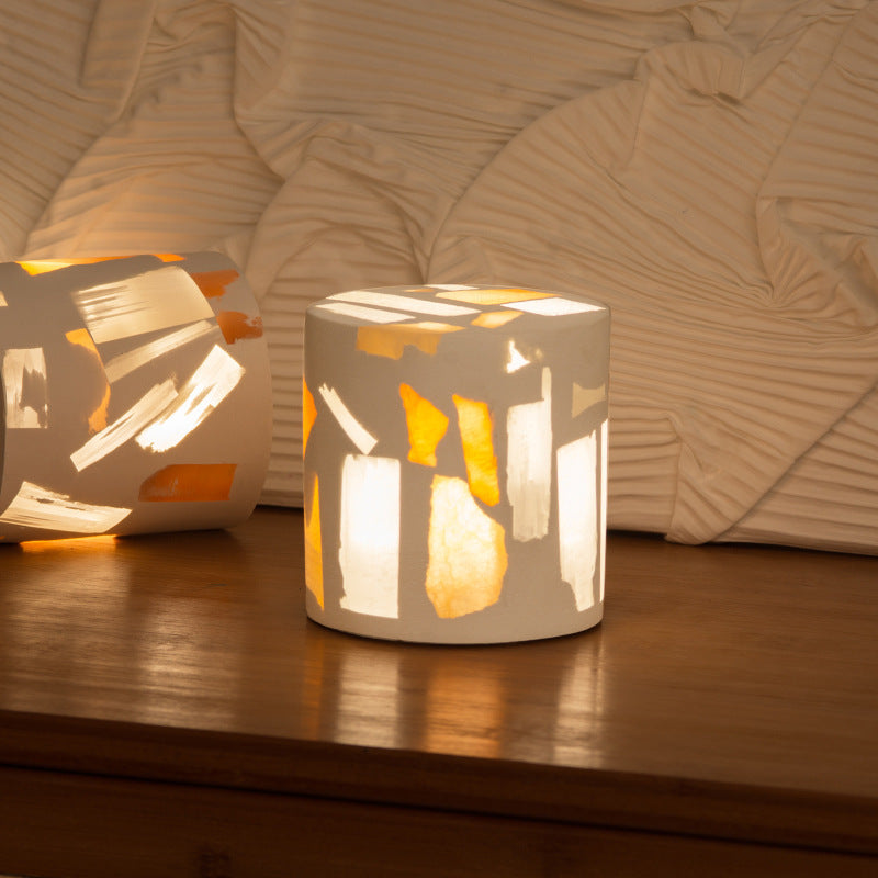 Piccola luce notturna in gesso e minerale di zucchero, ragazza dei sogni a forma di cuore