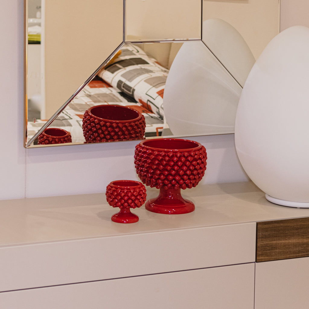 Vaso mezza pigna rosso fuoco in ceramica di Caltagirone