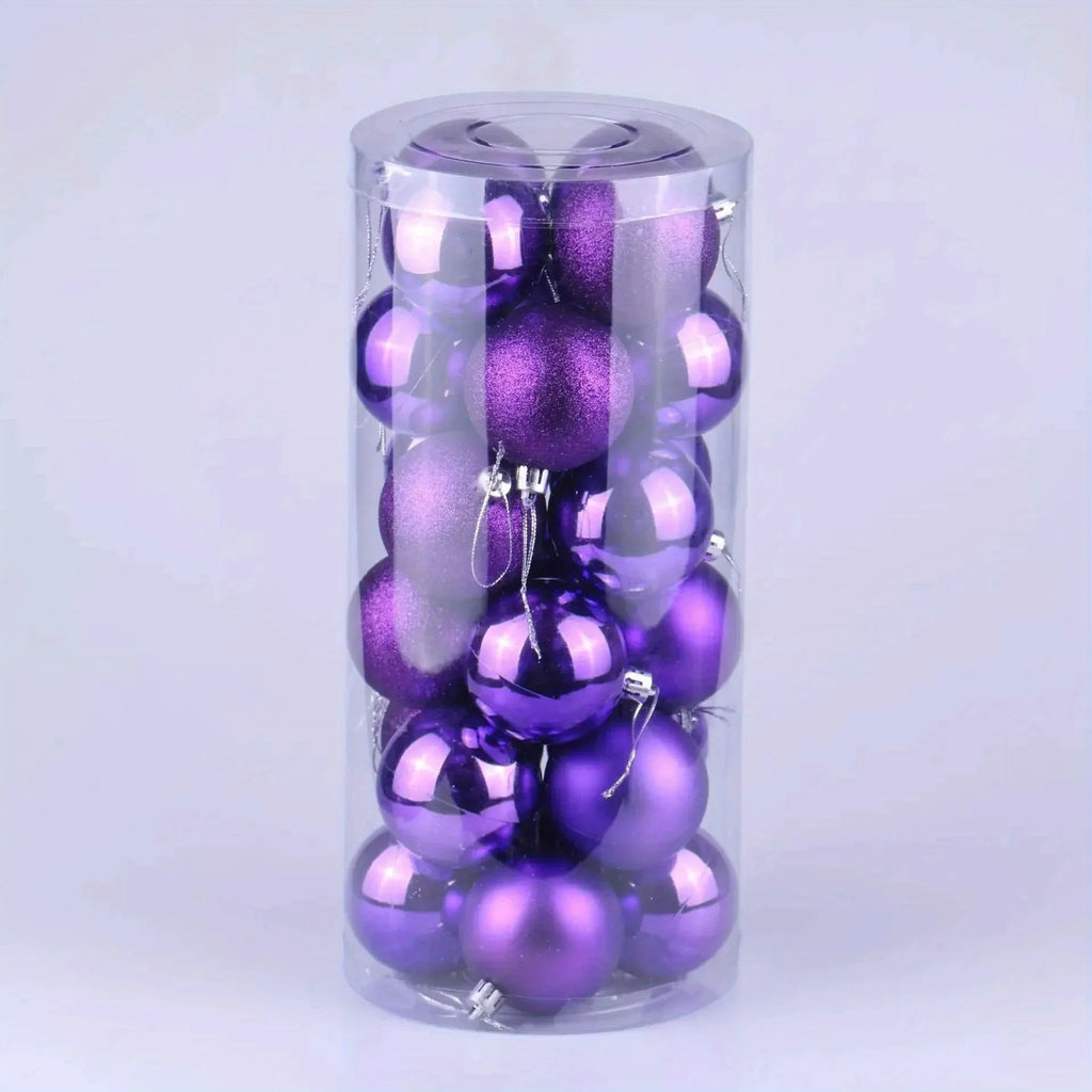 Palle di Natale festive da appendere all'albero.