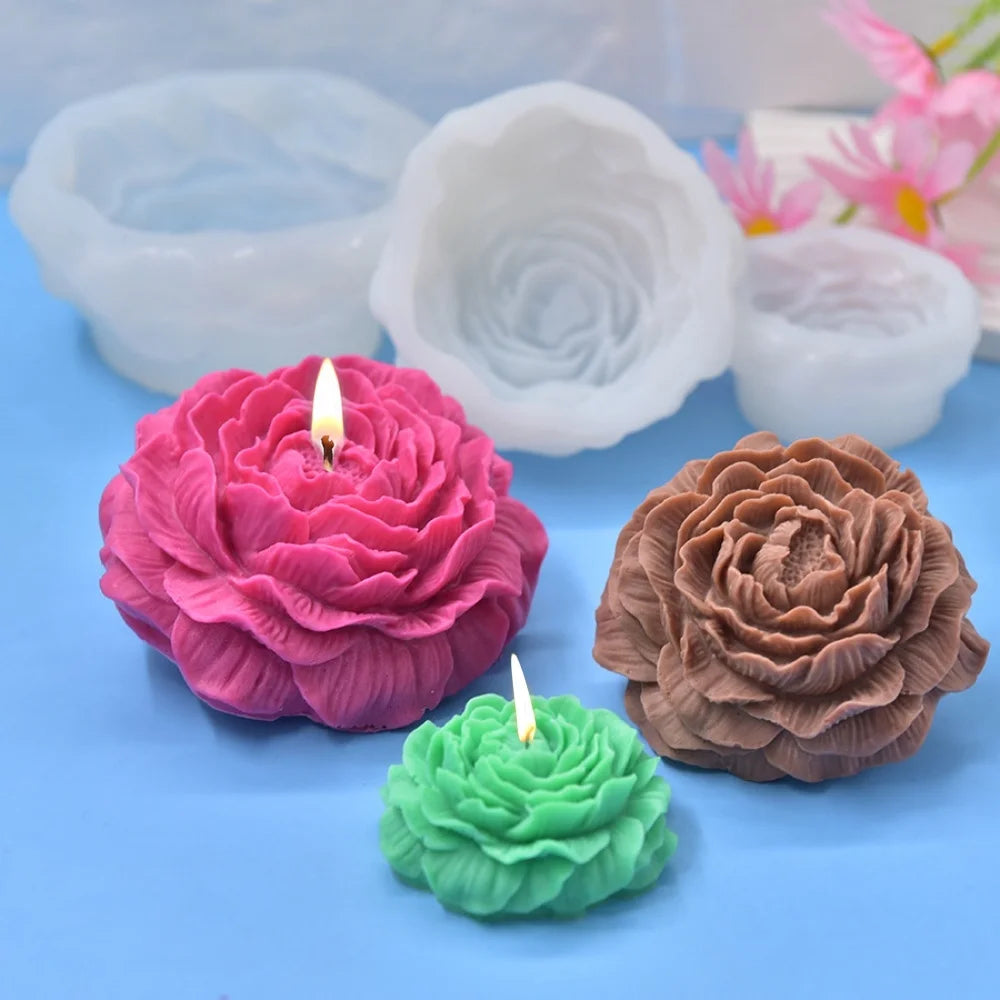 Stampo in silicone per candela a forma di peonia. Dimensioni: 9,6*4,5 cm.