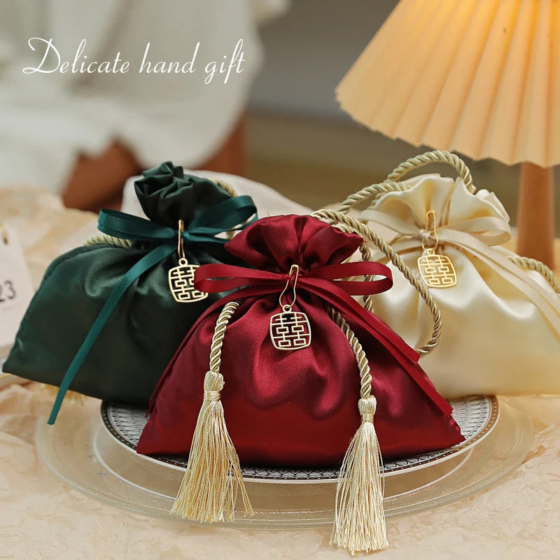 Luxury Packing Drawstring Velvet Pouch Sachet Gift.