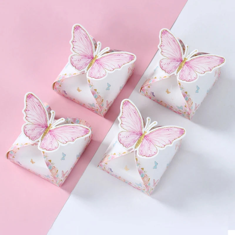 Geschenkbox Schmetterling Papierschnitt 