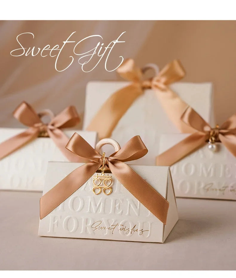 Dreieckige, weinrote Süßigkeitenbox für Hochzeiten, tragbare Geschenkbox, 5 Stück