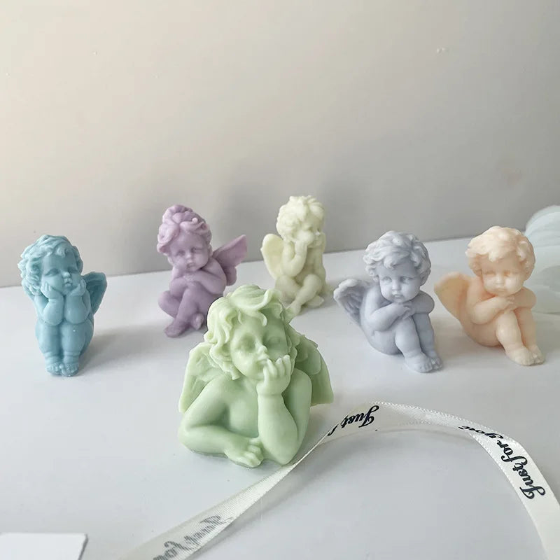Stampo in silicone a forma di angelo per realizzare candele per aromaterapia in gesso.