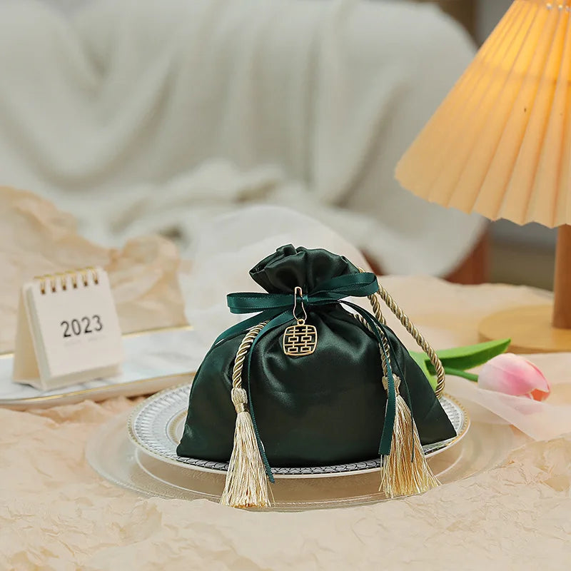Luxury Packing Drawstring Velvet Pouch Sachet Gift.