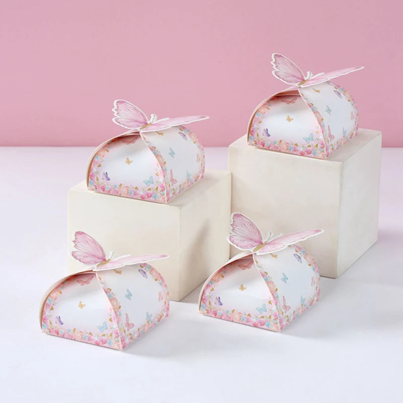 Geschenkbox Schmetterling Papierschnitt 