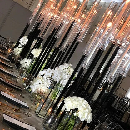 Centrotavola per matrimonio con candelabri a 9 teste, neri.