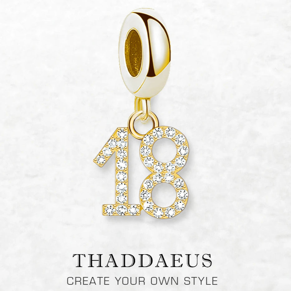 Ciondolo pendente placcato oro numero 18 in argento sterling 925