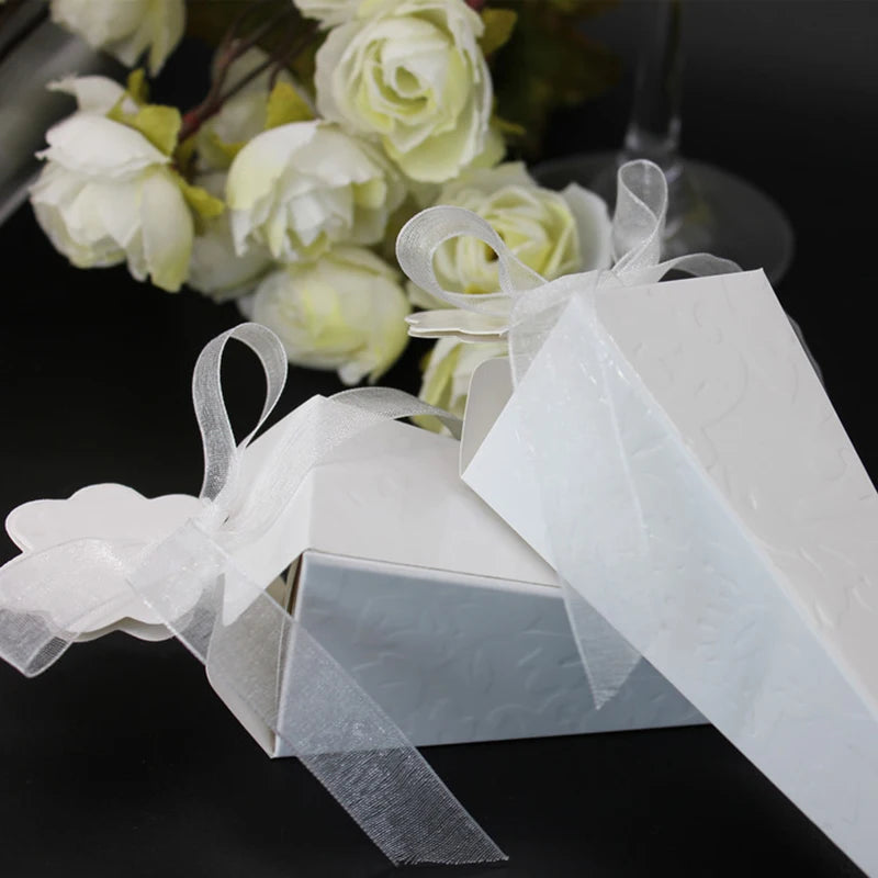 Kegelförmige Süßigkeiten-/Reisbox als Gastgeschenk für Hochzeitsfeiern