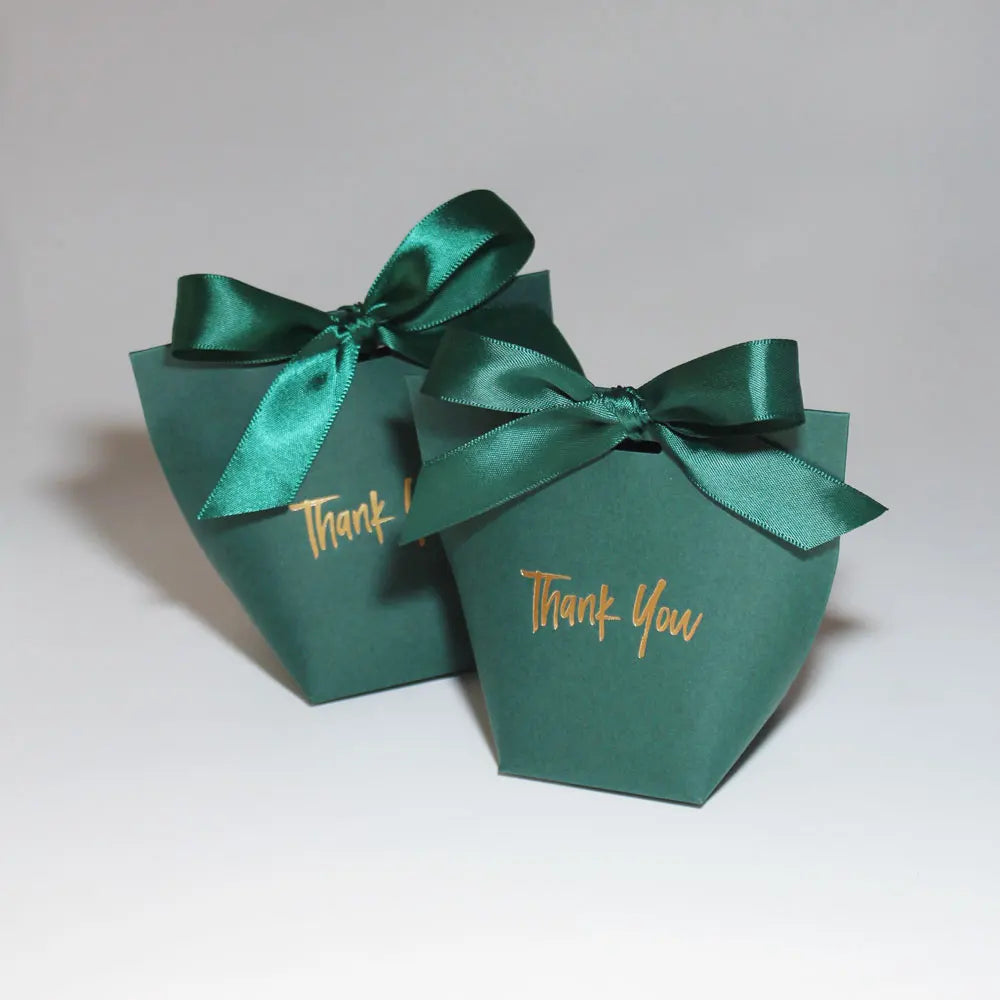 Deliziose scatole regalo di caramelle "Grazie" con nastro