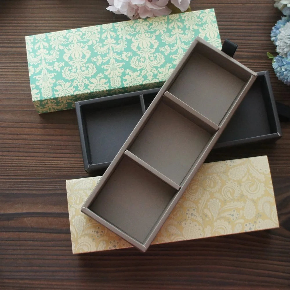 Elegante confezione regalo con motivo floreale blu e giallo, 3 misure, 10 pezzi