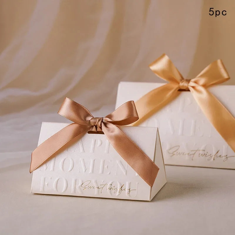 Dreieckige, weinrote Süßigkeitenbox für Hochzeiten, tragbare Geschenkbox, 5 Stück