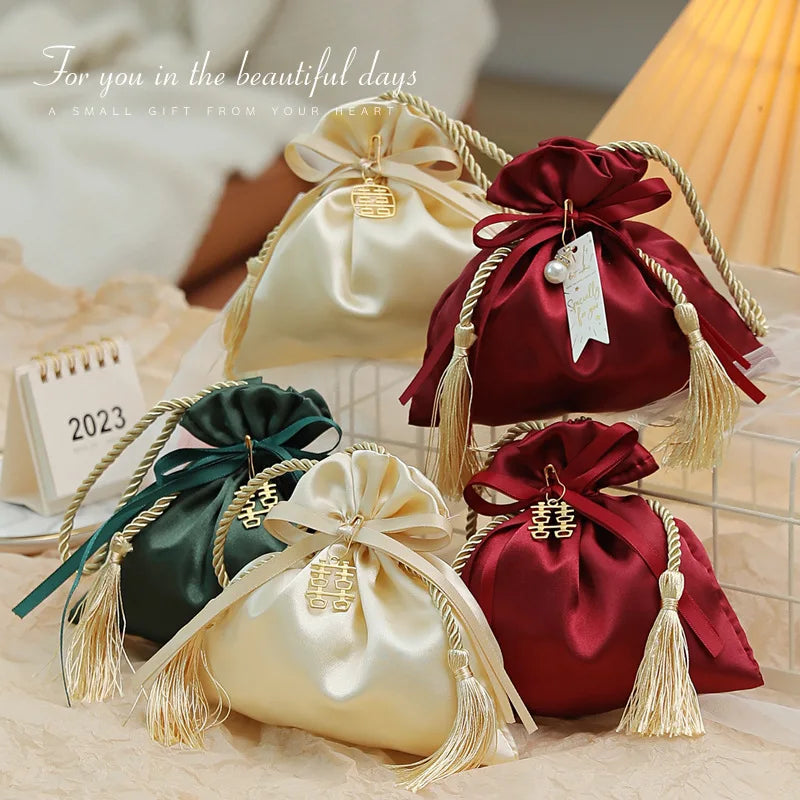 Luxury Packing Drawstring Velvet Pouch Sachet Gift.