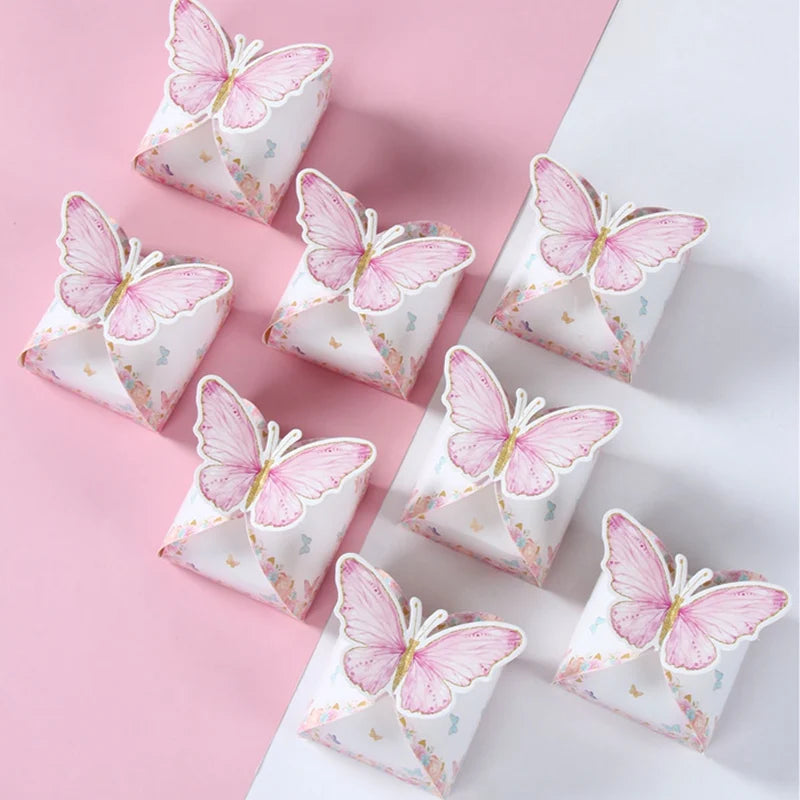 Geschenkbox Schmetterling Papierschnitt 