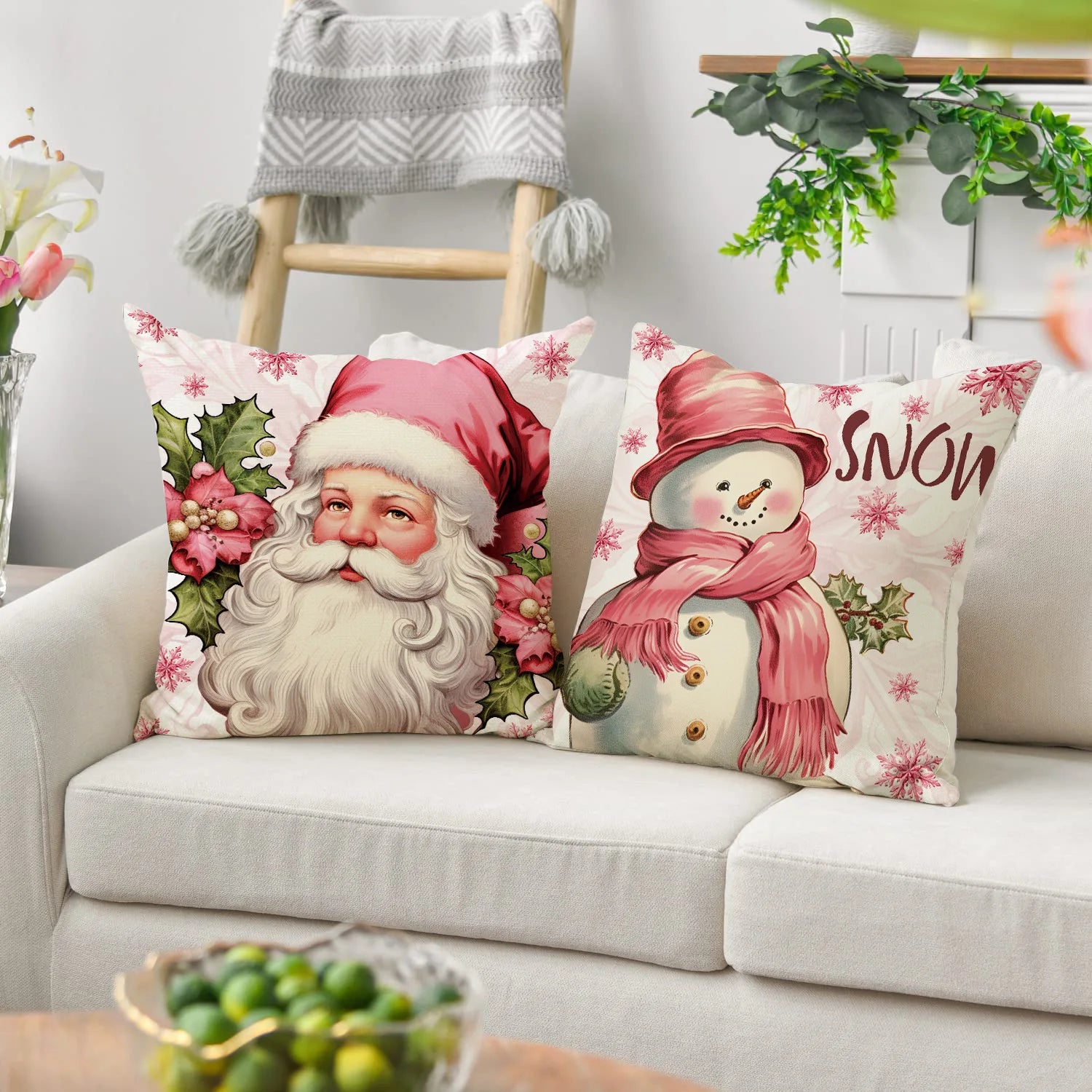 Federa natalizia rosa 45x45cm Babbo Natale, pupazzo di neve, albero di Natale.