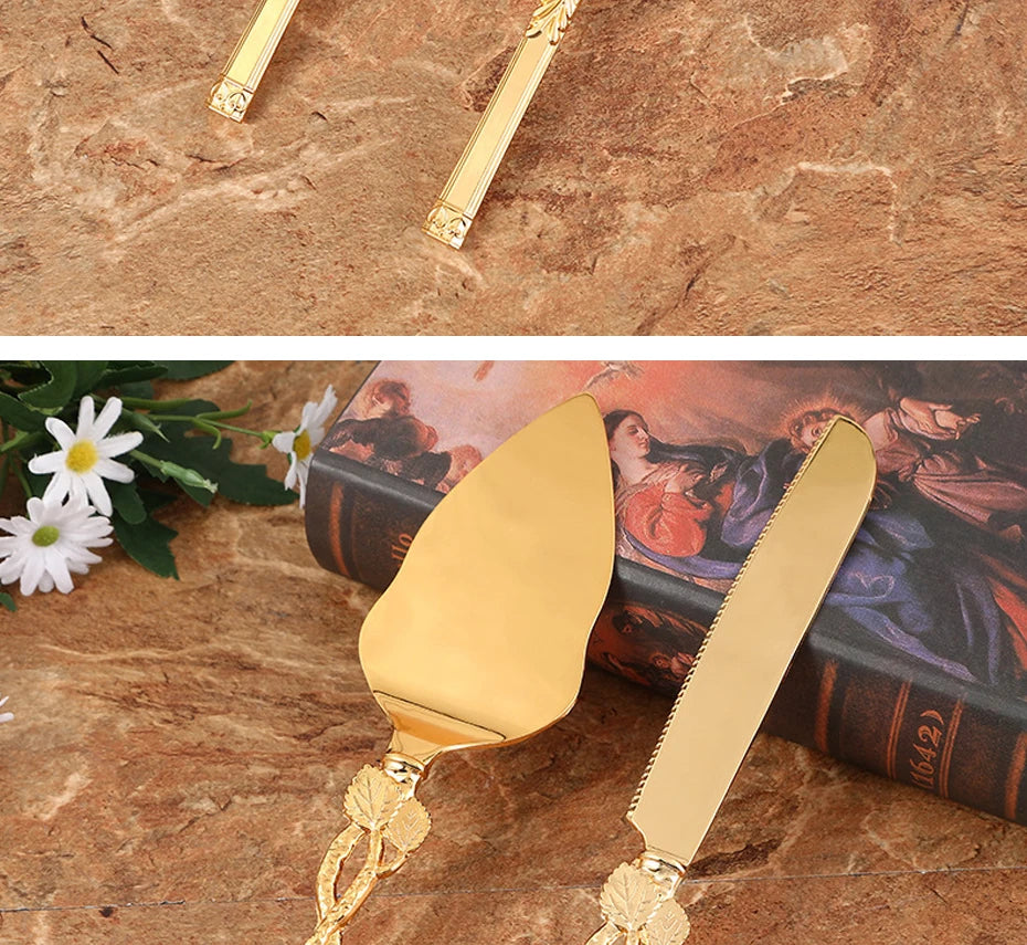 Set di coltelli e posate per torta, 2 utensili per tagliare la torta dorati, prodotti da KONCO.