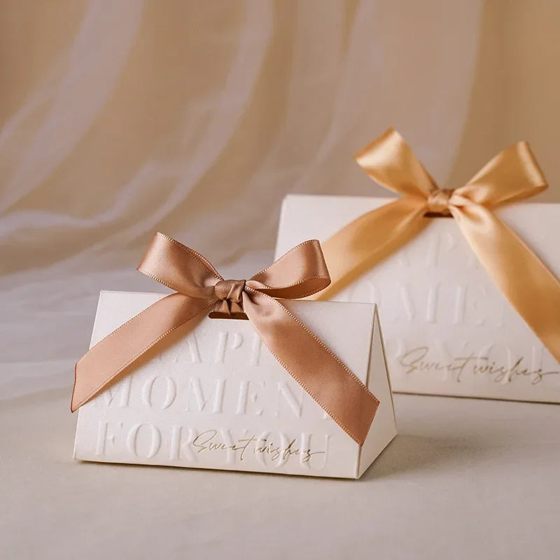 Dreieckige, weinrote Süßigkeitenbox für Hochzeiten, tragbare Geschenkbox, 5 Stück