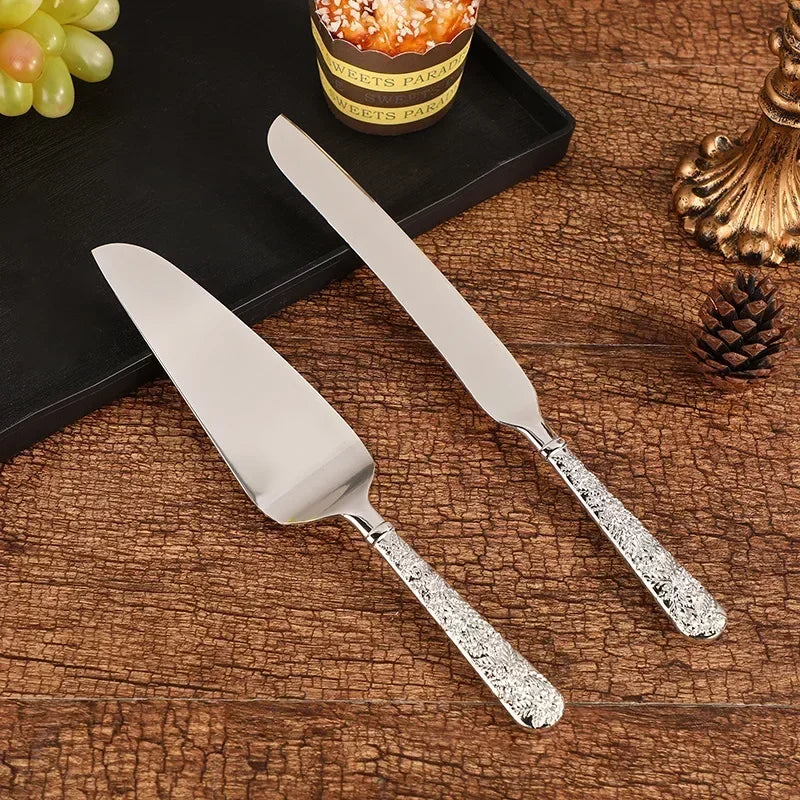 2-teiliges Kuchenmesser- und Spatelset für Hochzeitsdesserts.