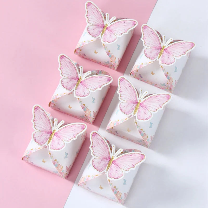 Geschenkbox Schmetterling Papierschnitt 