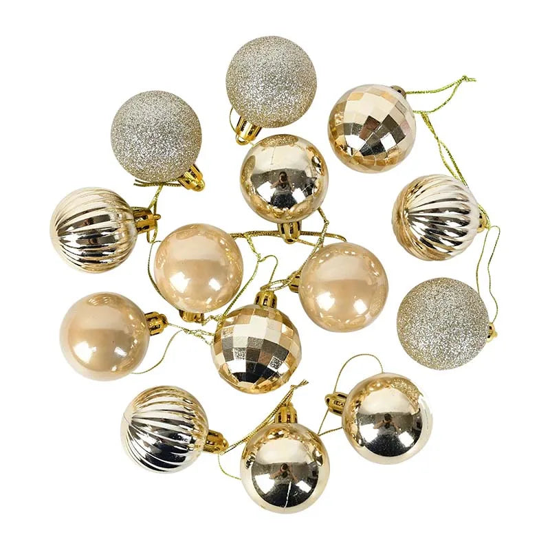 Palline di Natale decorative in plastica color rosa, oro e colori assortiti, confezionate in scatola.