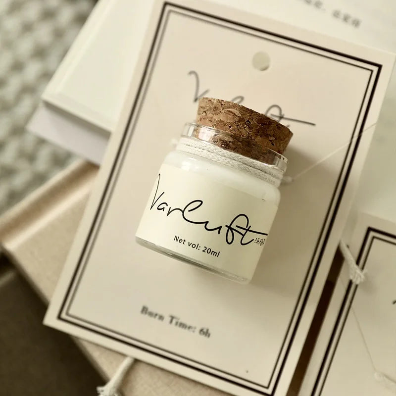 Candela di cera di soia per aromaterapia in formato mini.