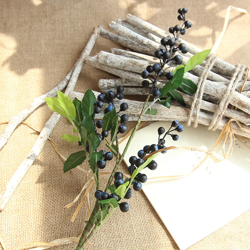 Mazzo di fiori artificiali, bouquet di fiori secchi, decorazioni natalizie con bacche, 2025