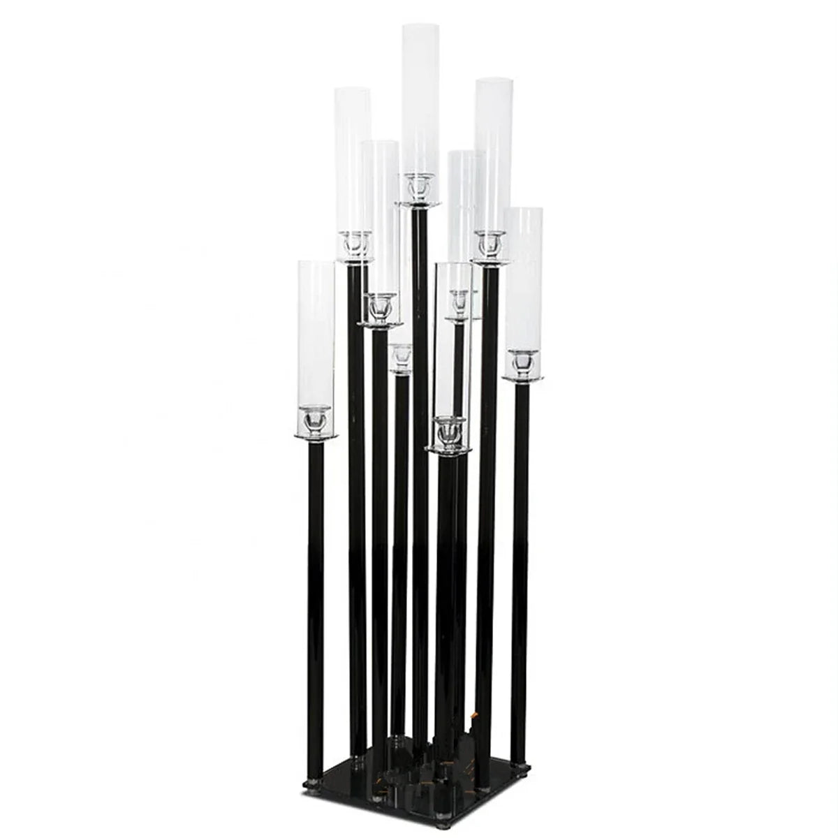 Centrotavola per matrimonio con candelabri a 9 teste, neri.