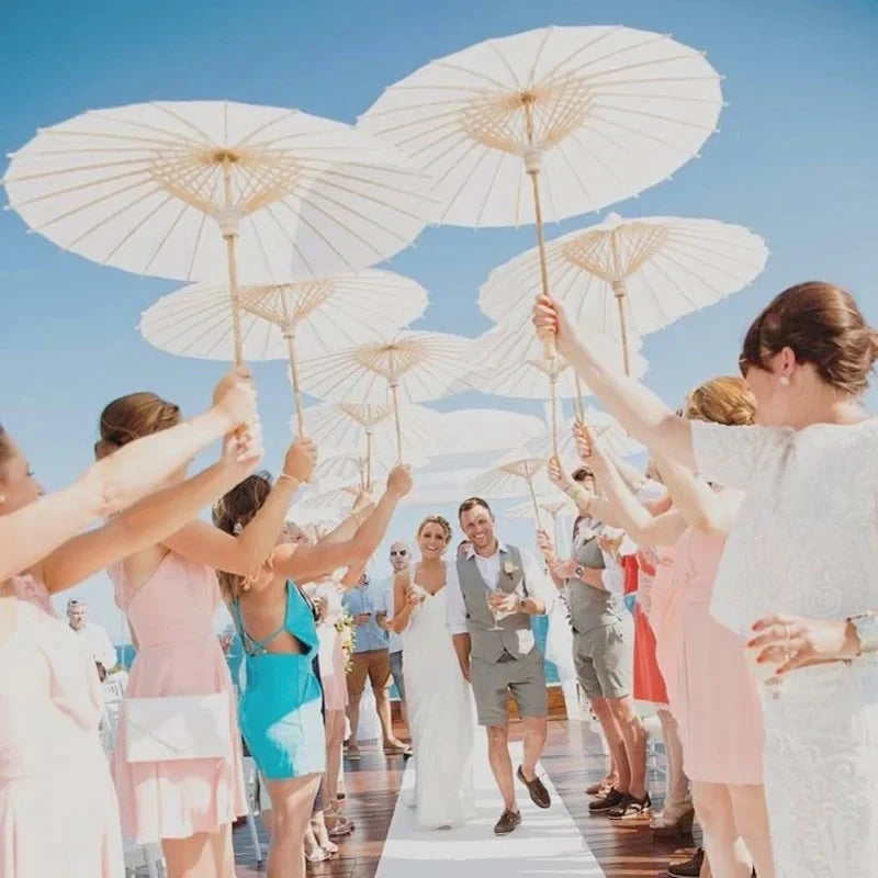 Ombrelloni di carta - 30-50 pezzi, 80 cm, bianchi, per decorazioni nuziali.