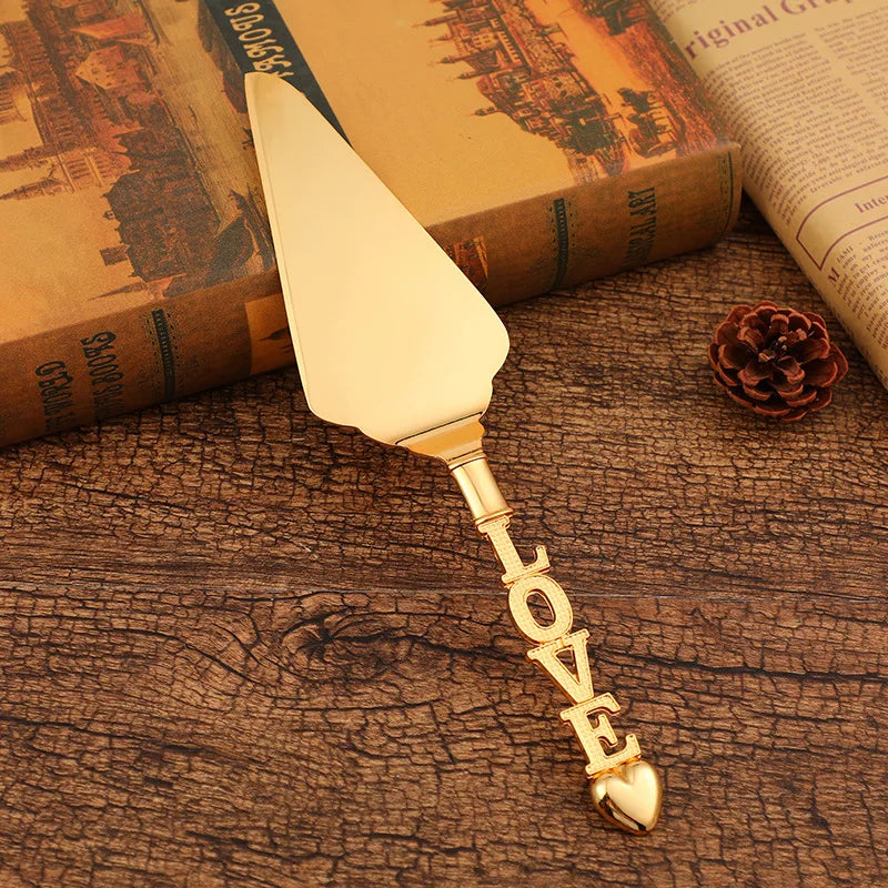 Set di coltelli e posate retrò dorati LOVE, 2 pezzi, set regalo di nozze