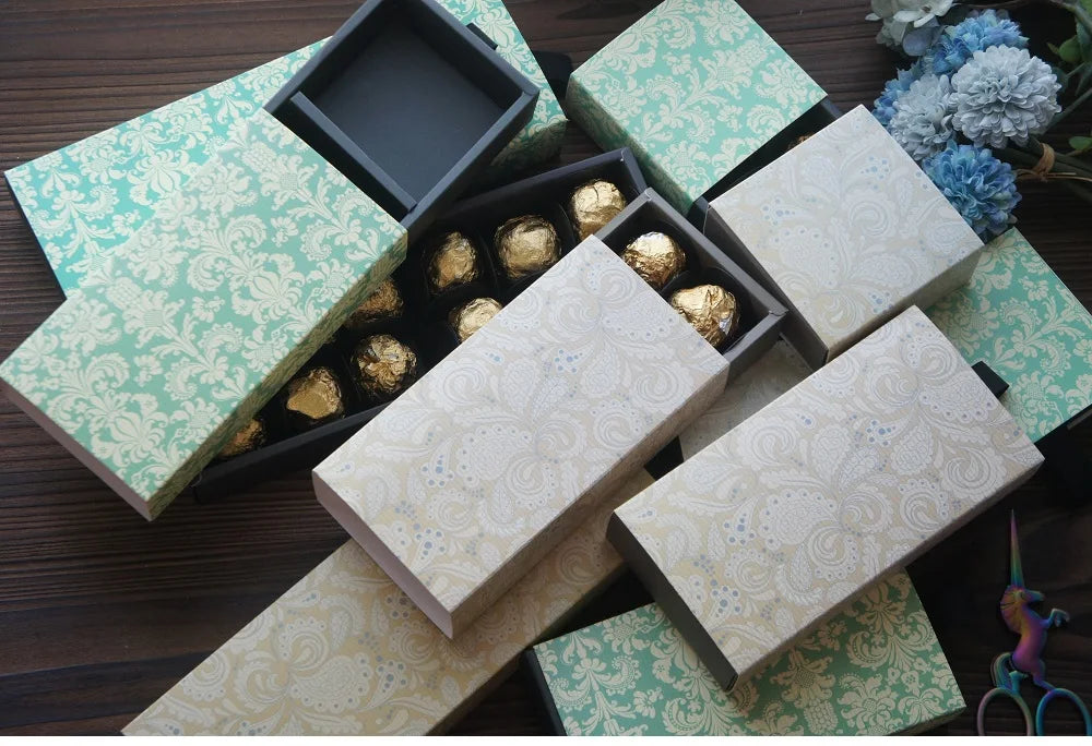 Elegante confezione regalo con motivo floreale blu e giallo, 3 misure, 10 pezzi