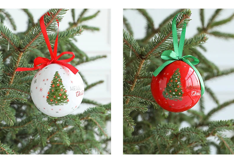 Ciondolo decorativo con palline di Natale per l'albero di Natale festivo.