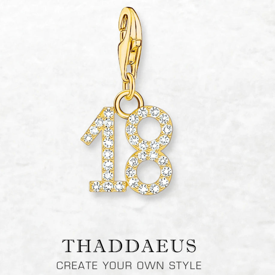 Ciondolo pendente placcato oro numero 18 in argento sterling 925