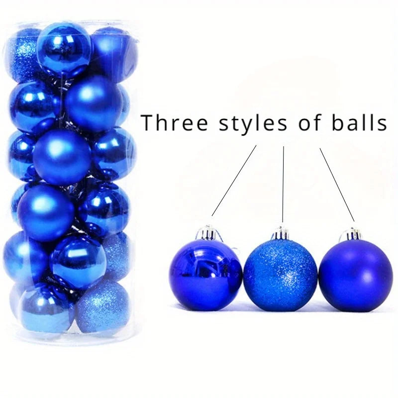 Palle di Natale festive da appendere all'albero.