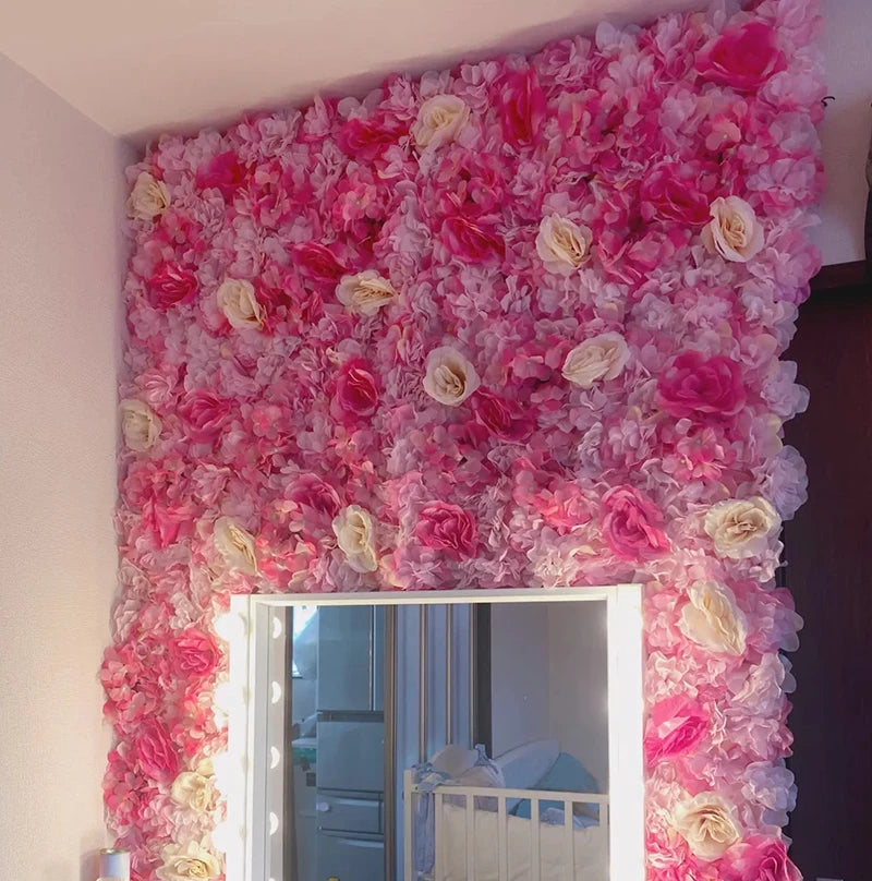 Sfondo decorativo per pareti con fiori artificiali di rose di seta rosa