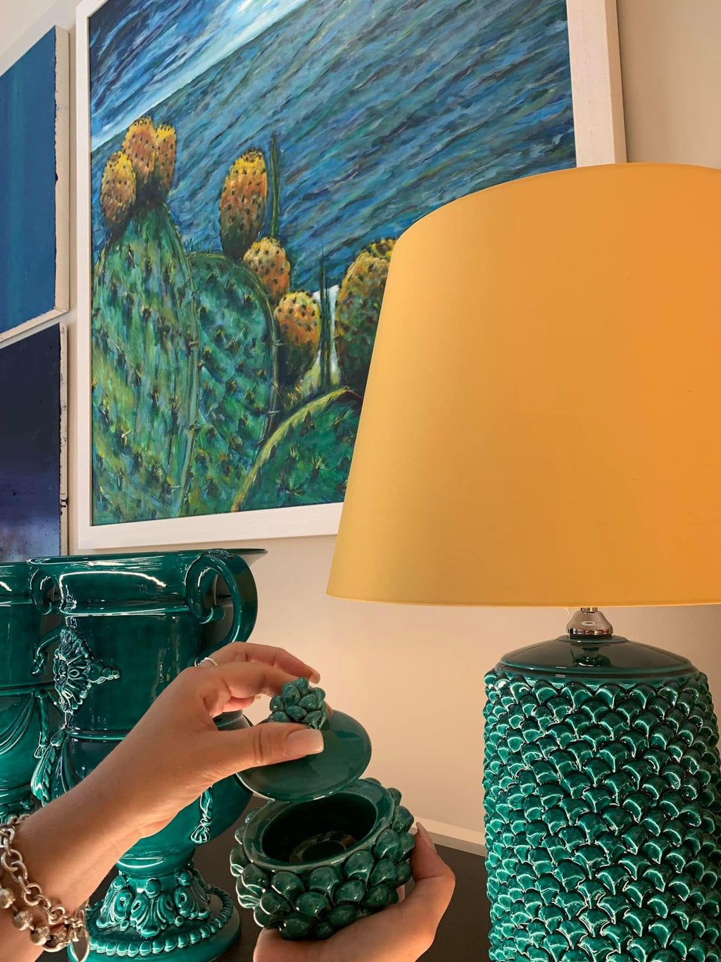 Lume pigna cilindro h 60 Verde Smeraldo in ceramica di Caltagirone